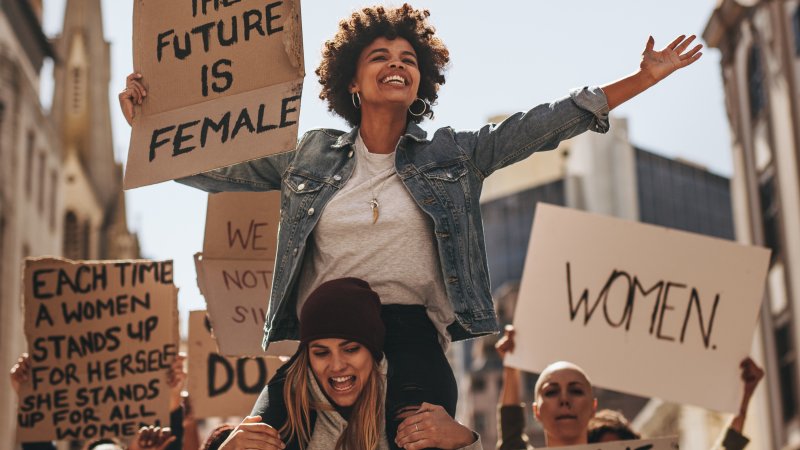 Demonstrierende Frauen