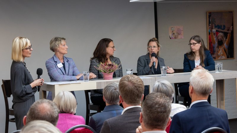 Motiv zum Thema: 120 Jahre SkF Essen-Mitte